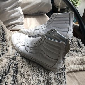 Barely worn white Vans sk8-high leathers